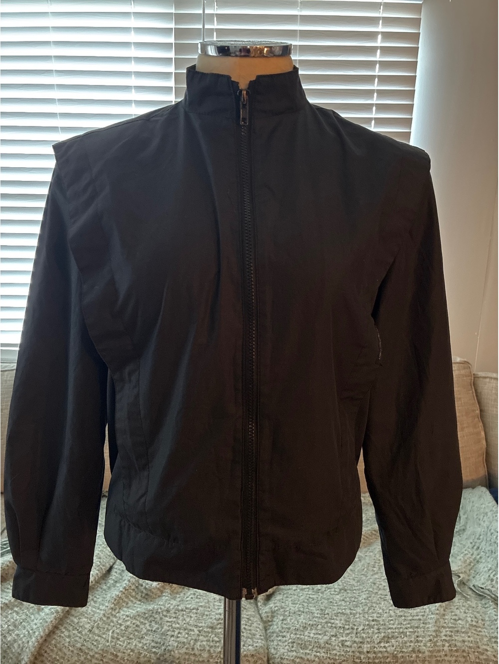 Vintage Members Only Rainbow Label Women’s Black Size 11/12